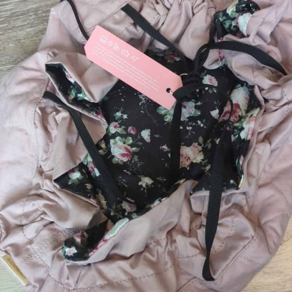 Cinch make up bag bag smart new